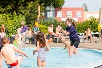 Ferienpark mit Schwimmbad in Holland